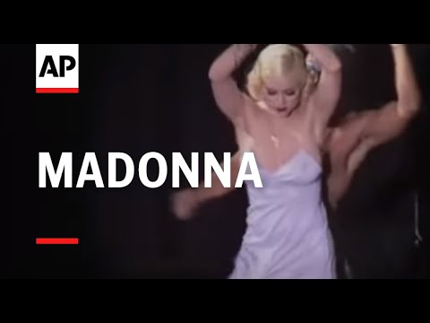 billie eilish naked