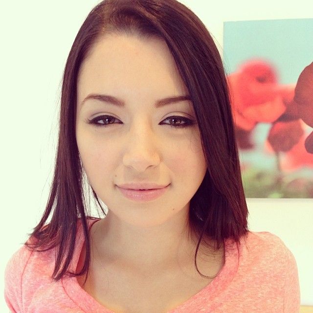 Notable Collaborations and Partnerships in Daisy Summers' Career